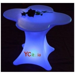 Tavolino bar fiore303,00 €303,00 €Tavoli a ledF.A.R.H. Snc Di Bottacin Antonio & C