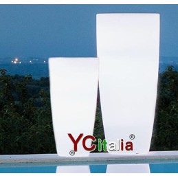 Fioriera a LED multicolor con batteria H 90216,68 €216,68 €Fioraie a ledF.A.R.H. Snc Di Bottacin Antonio & C