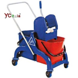 Carrello per pulizie 69x42x85 h175,00 €175,00 €Carrelli per la pulizia ai pianiF.A.R.H. Snc Di Bottacin Antonio & C