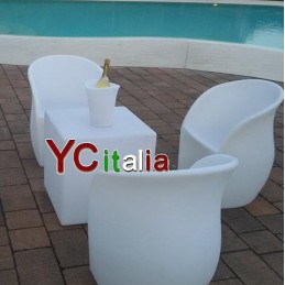 Sedia poltroncina impermeabile luminosa a LED260,00 €260,00 €Sedute a ledF.A.R.H. Snc Di Bottacin Antonio & C