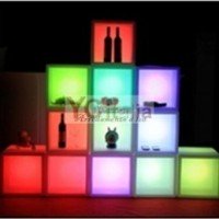 Vendita di attrezzatura a led adatta per uso esterno ed interno